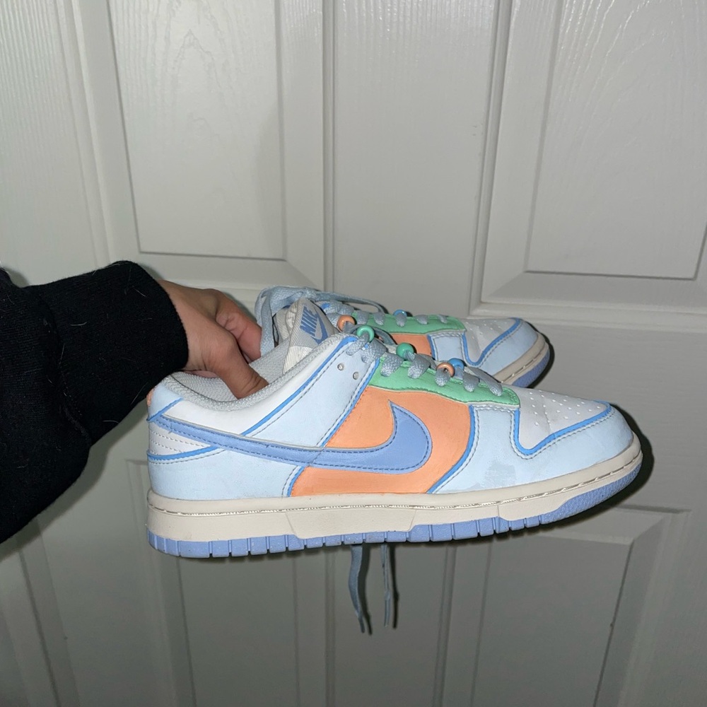 Nike dunks low